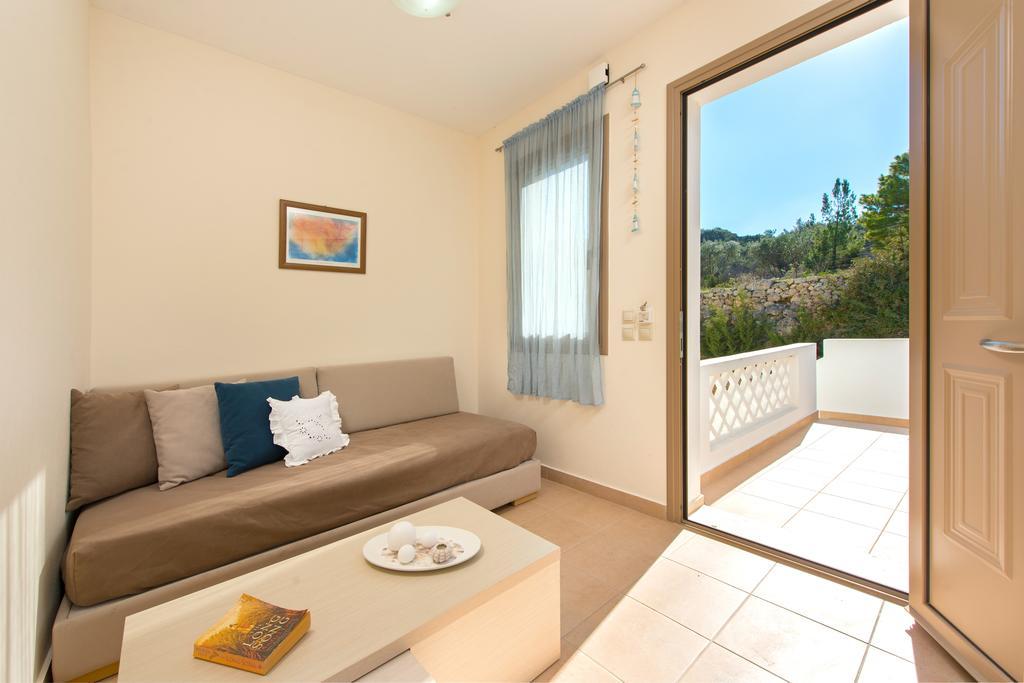 Renata'S Villas Karpathos Kamer foto